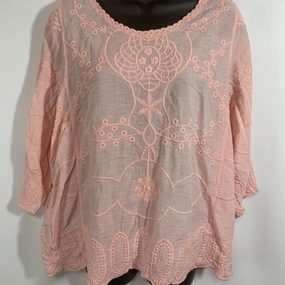 New Directions Curvy 3/4 Sleeve Embroidered Tunic - Picture 1 of 9